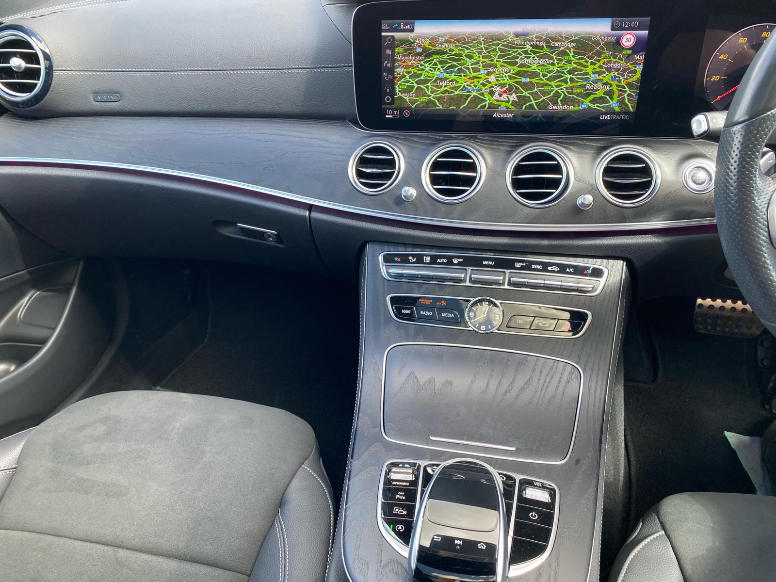 Mercedes Benz E220D AMG Line Night Edition (Premium plus)