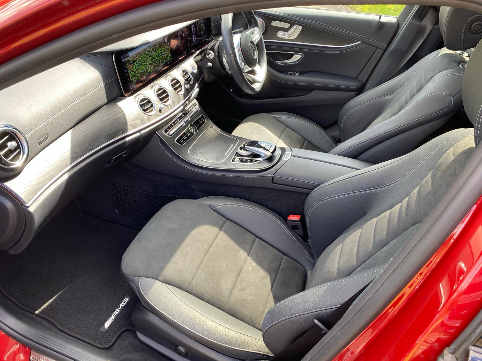 Mercedes Benz E220D AMG Line Night Edition (Premium plus)