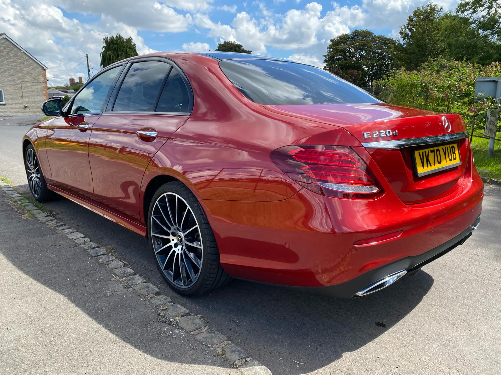 Mercedes Benz E220D AMG Line Night Edition (Premium plus)