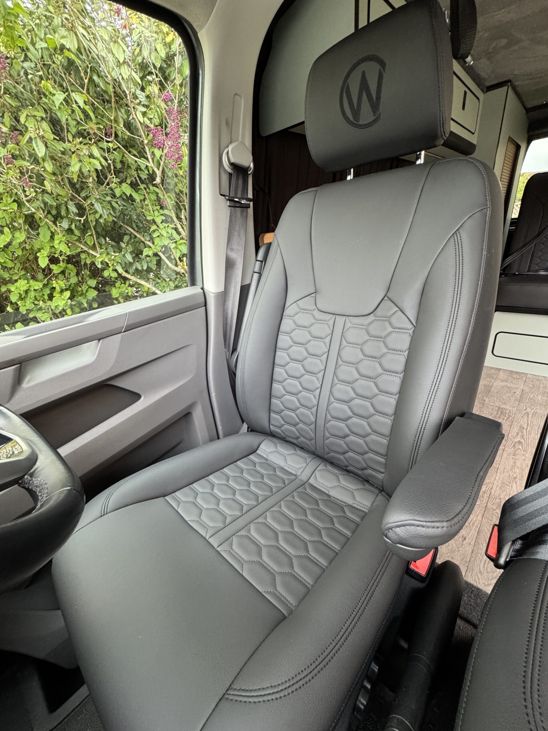 Volkswagen T6.1 Campervan Trek Edition (Stealth)