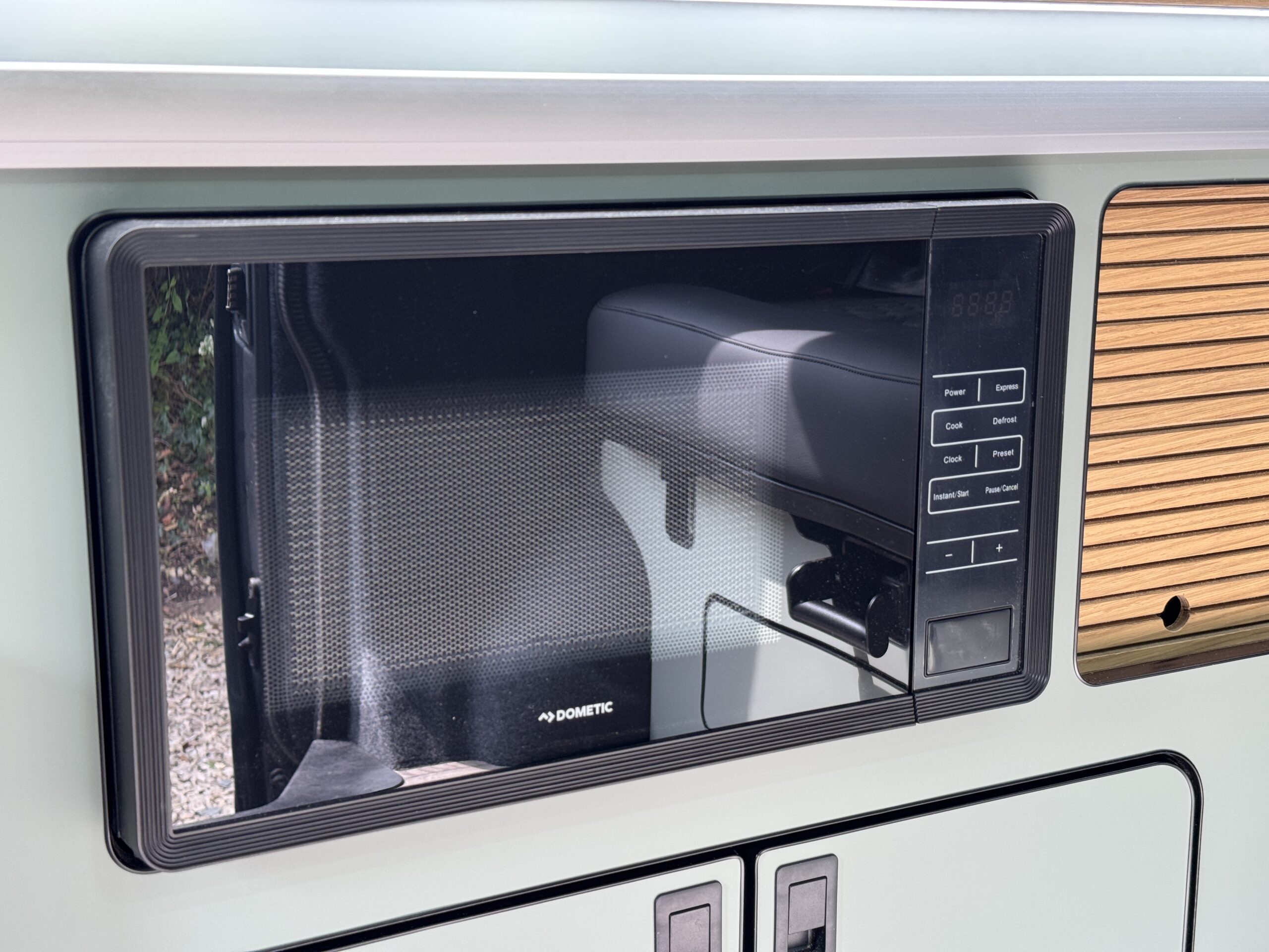 Volkswagen T6.1 Campervan Trek Edition (Stealth)