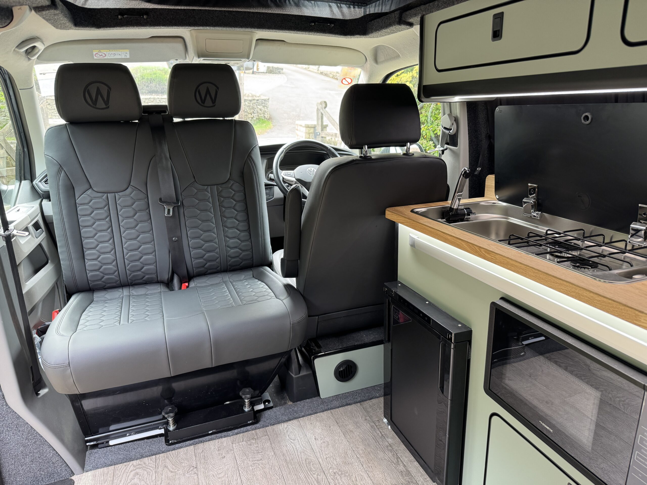 Volkswagen T6.1 Campervan Trek Edition (Stealth)