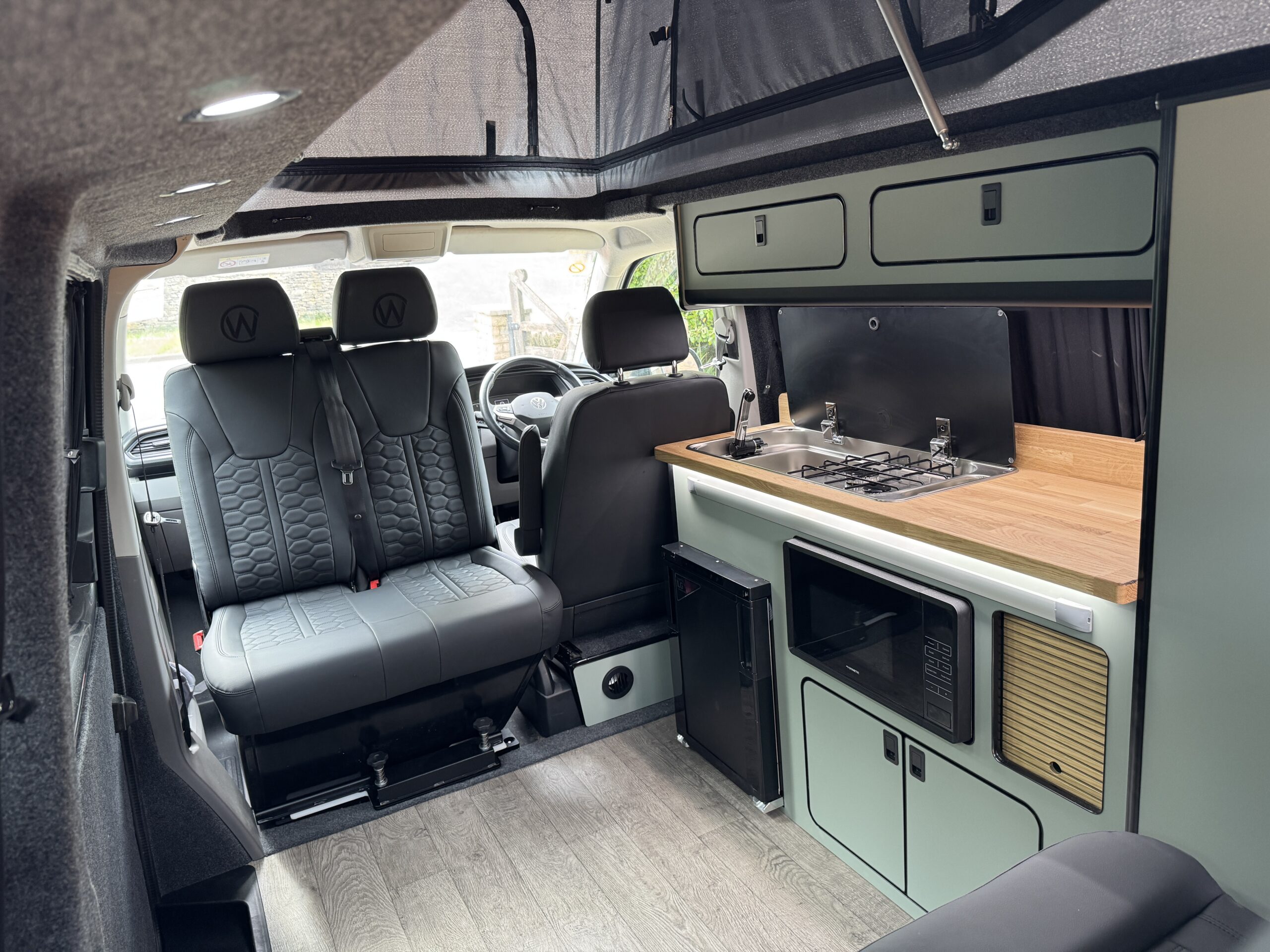 Volkswagen T6.1 Campervan Trek Edition (Stealth)