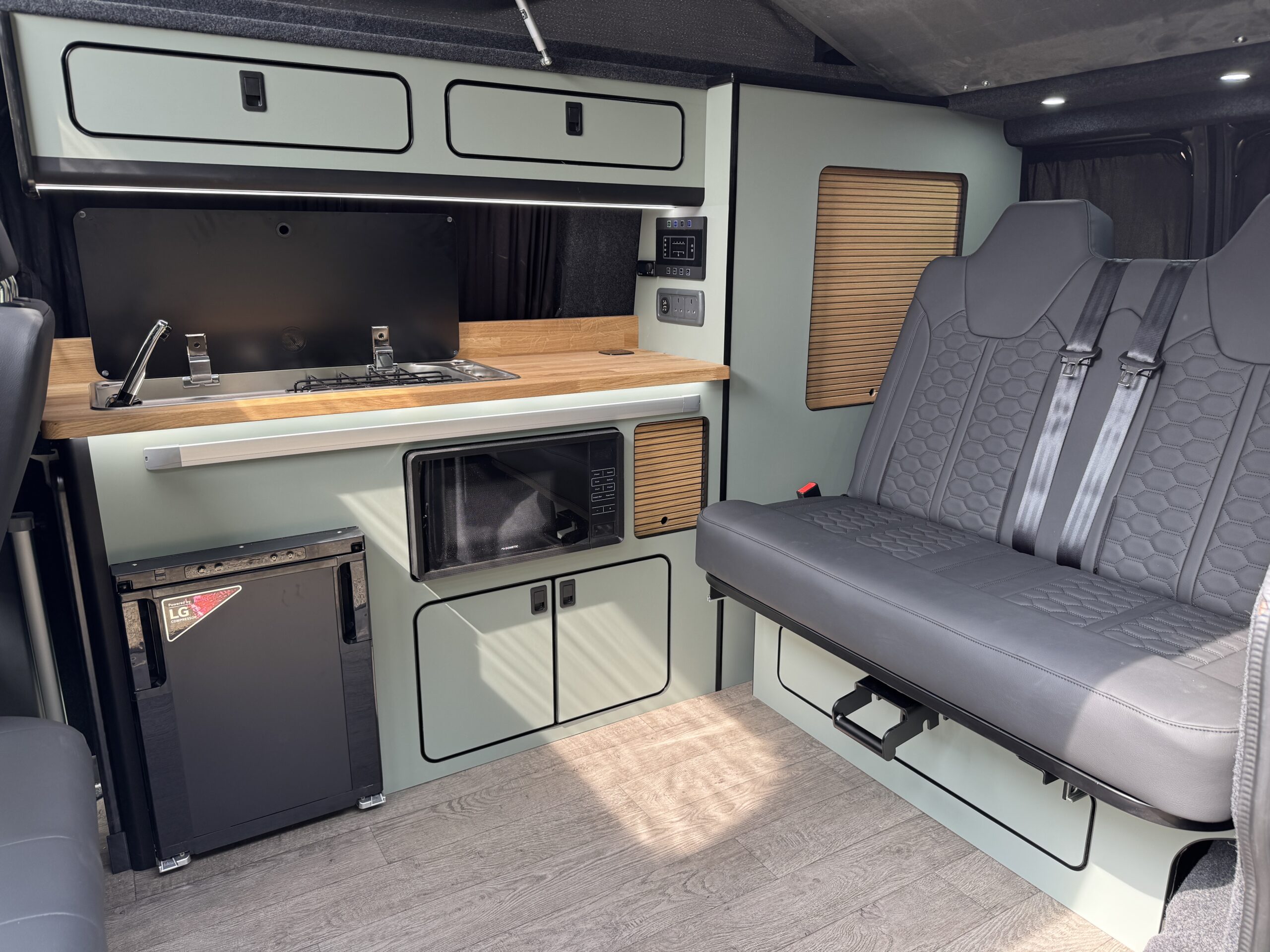 Volkswagen T6.1 Campervan Trek Edition (Stealth)