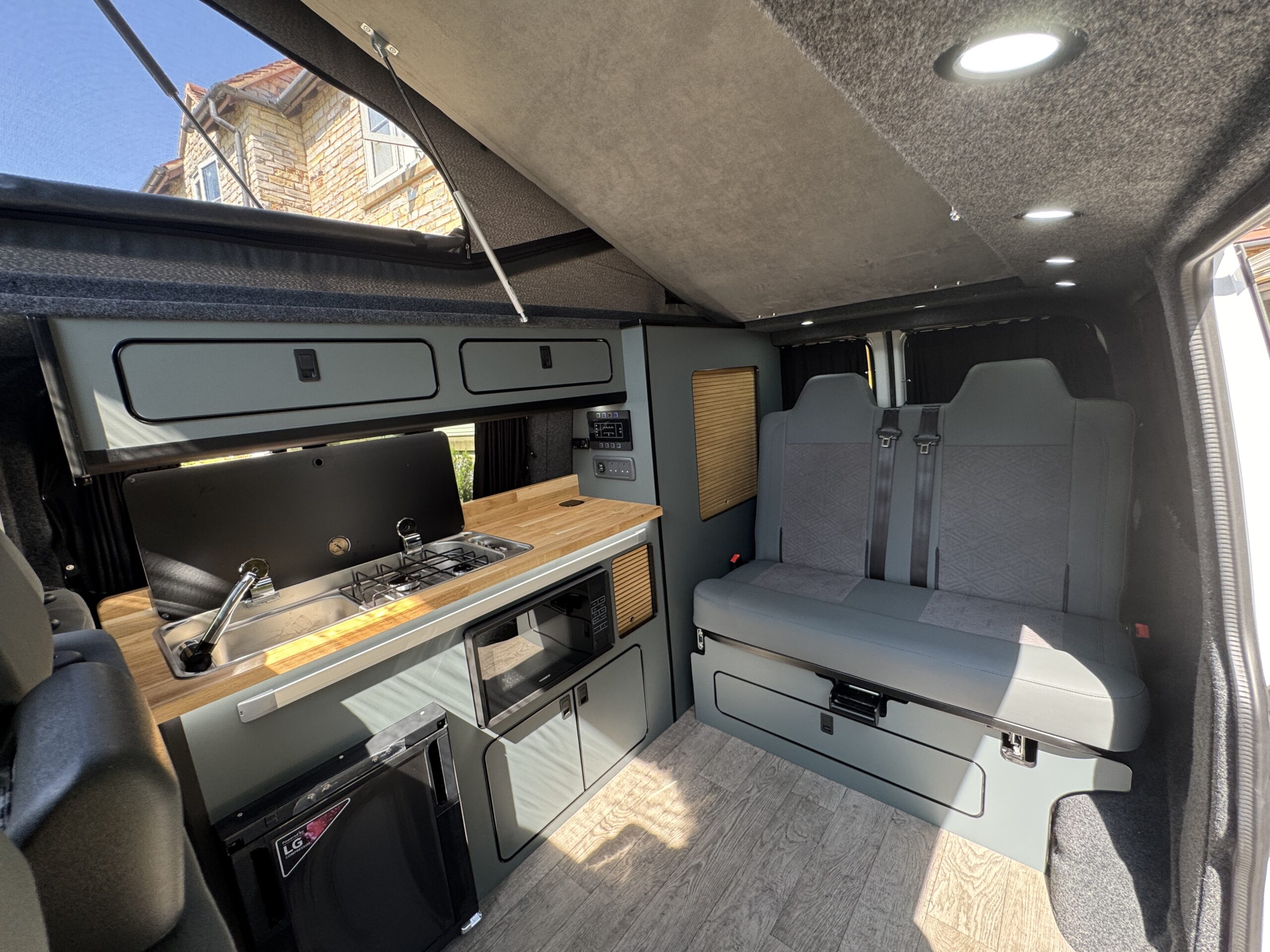 Volkswagen T6.1 Campervan