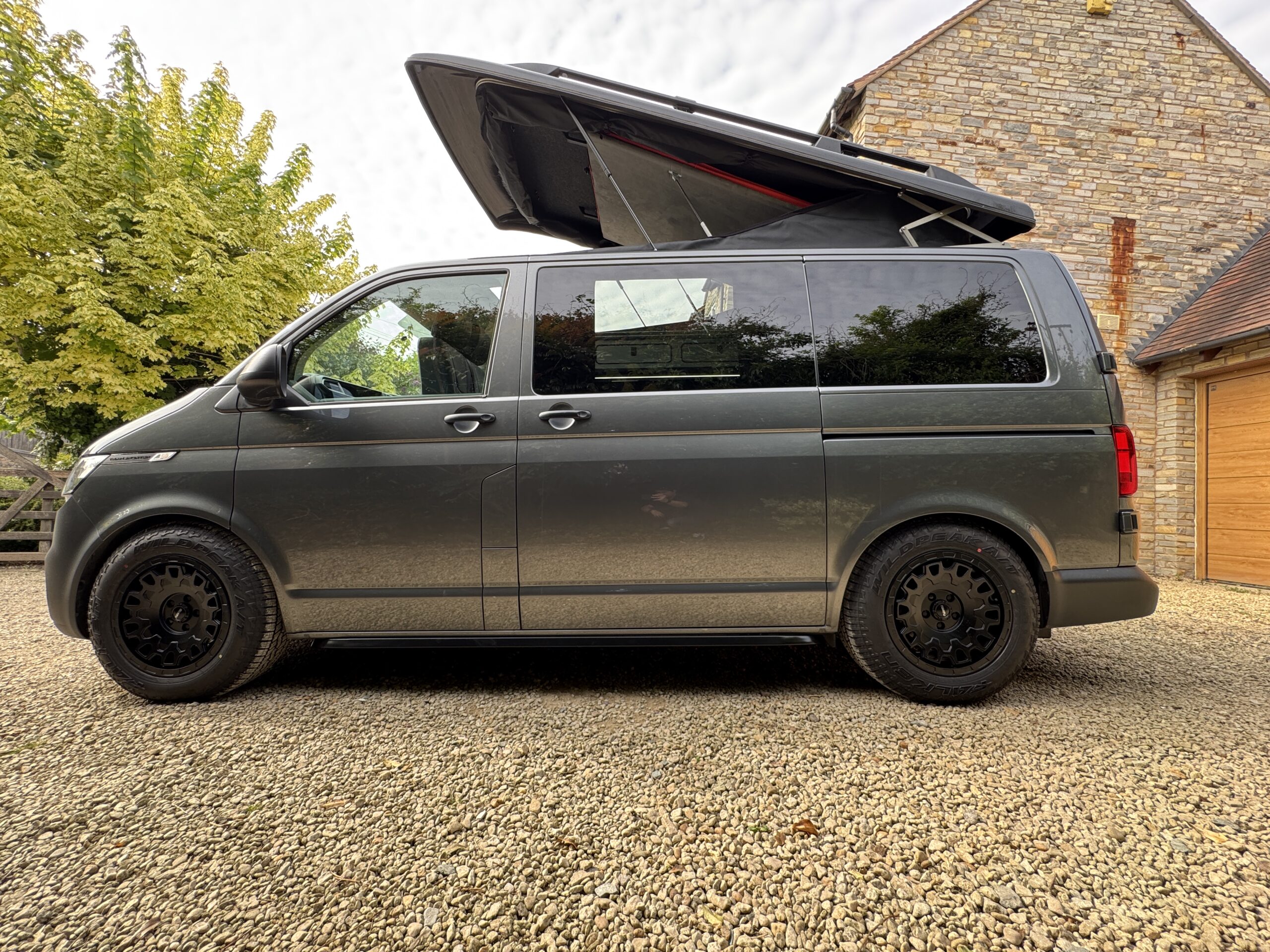 Volkswagen T6.1 Campervan Trek Edition (Stealth)
