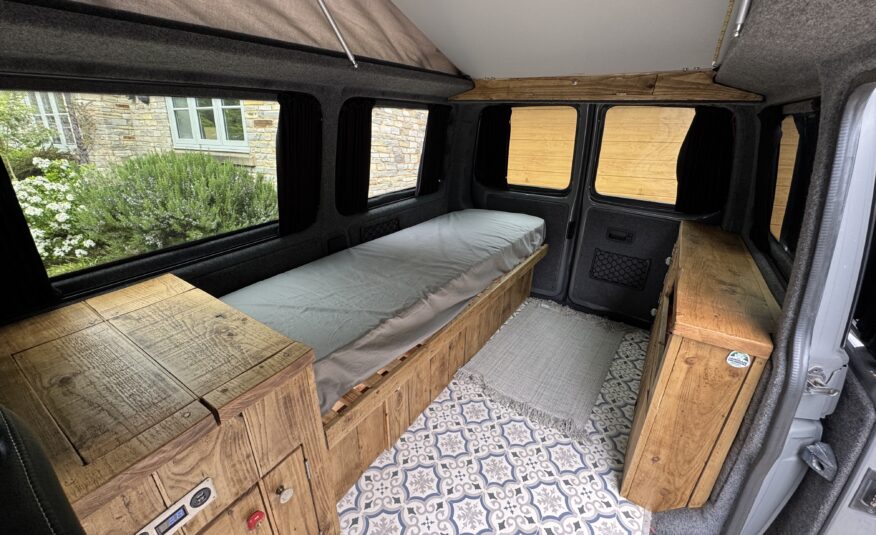 Volkswagen T5 Campervan