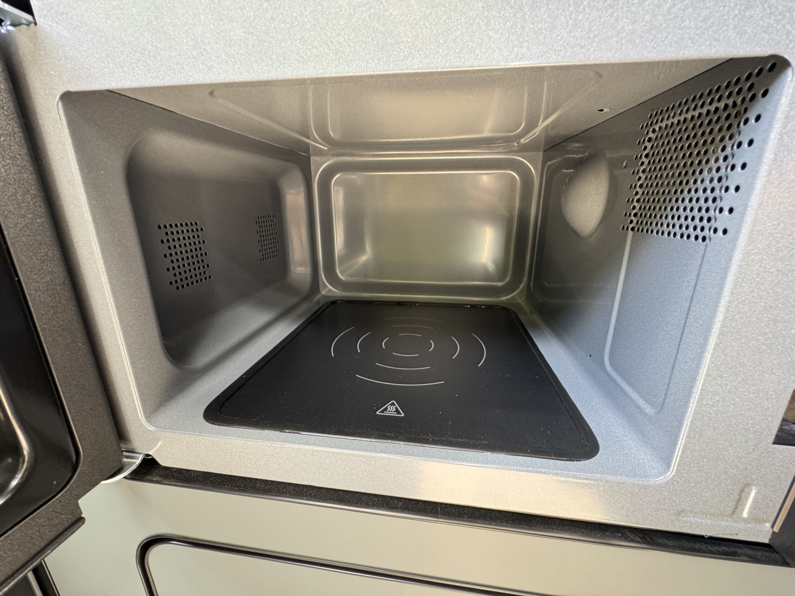 Volkswagen T6.1 Campervan Trek Edition (Roxanne)