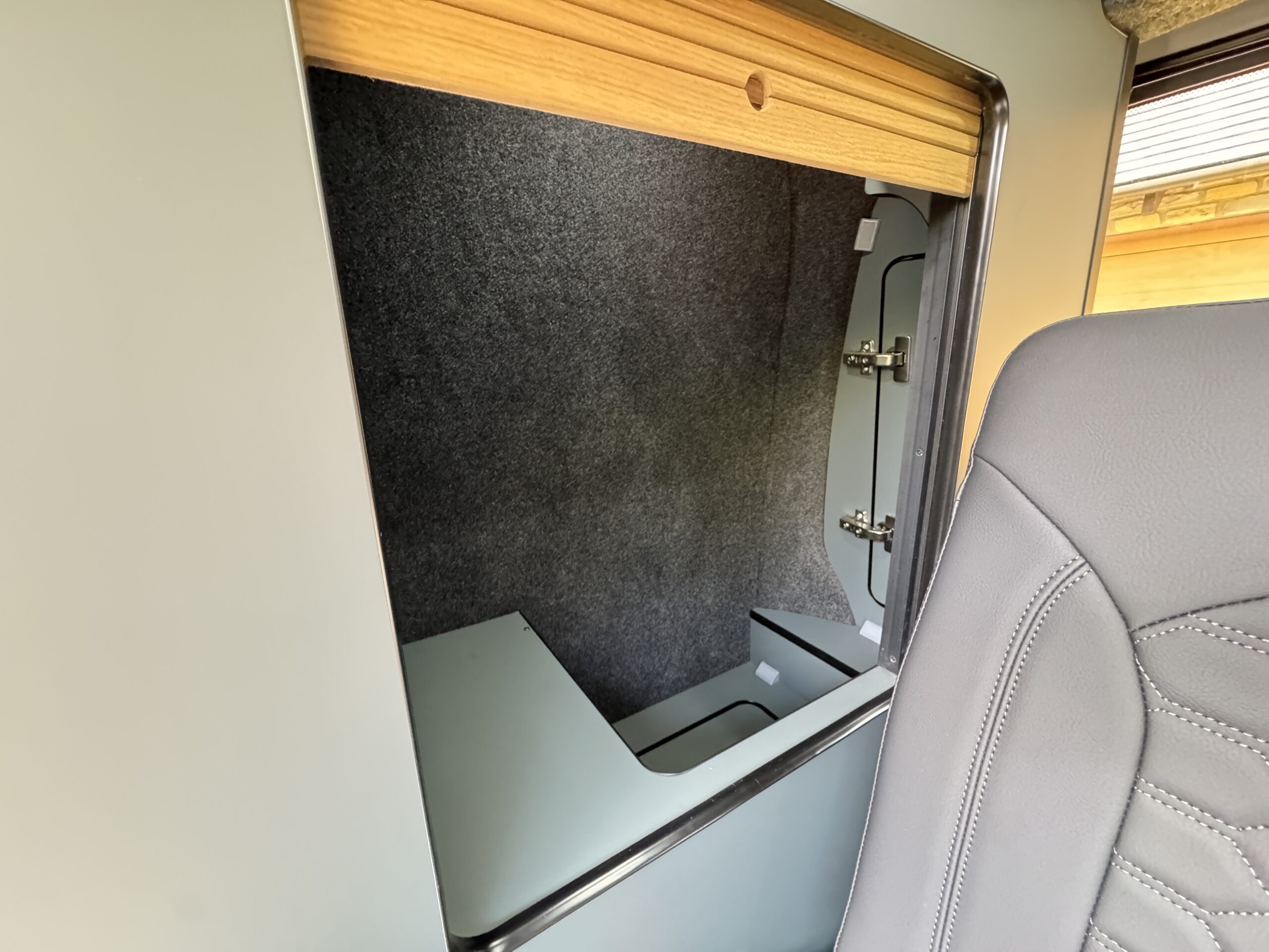 Volkswagen T6.1 Campervan Trek Edition (Roxanne)