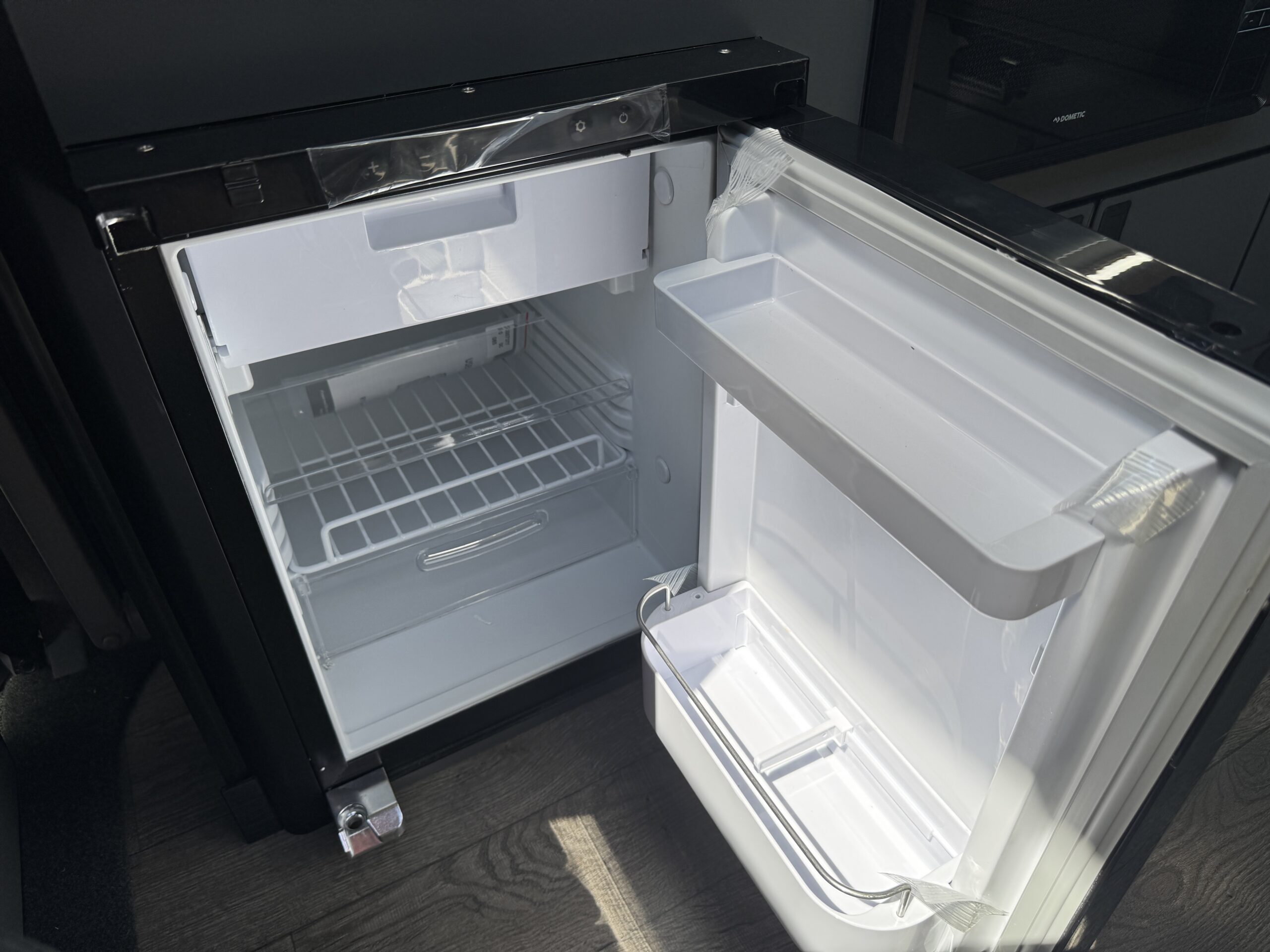 Volkswagen T6.1 Campervan Trek Edition (Silver Star)