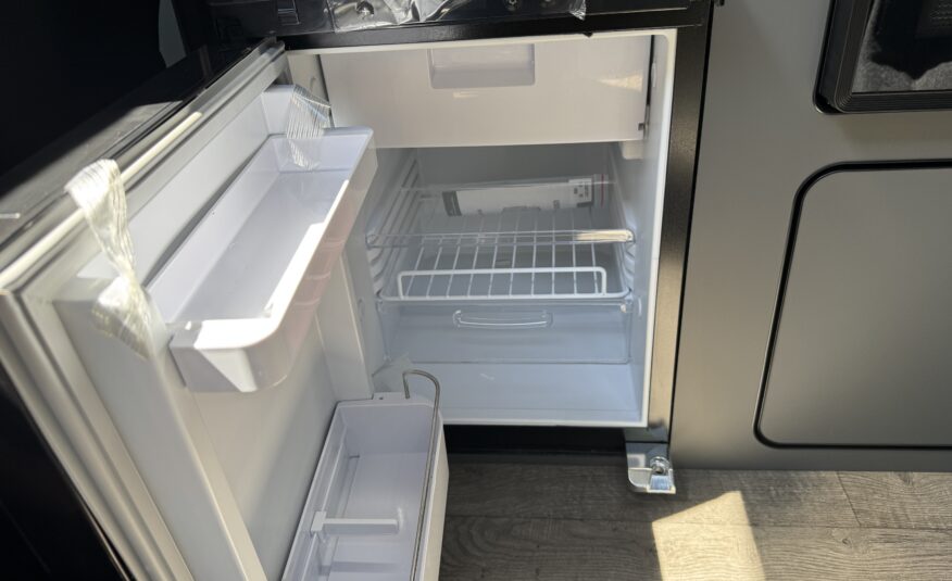Volkswagen T6.1 Campervan Trek Edition (Silver Star)