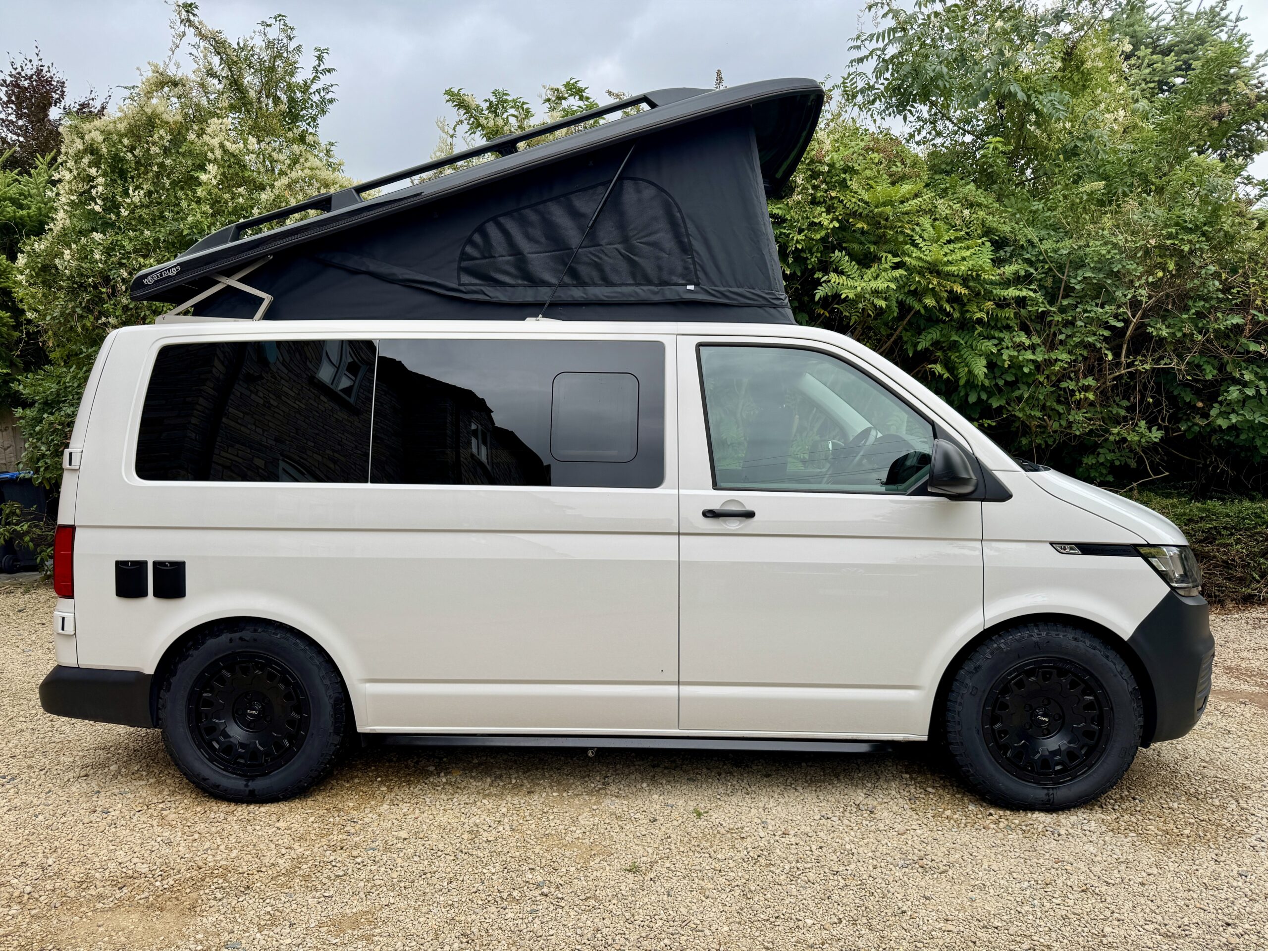 Volkswagen T6.1 Campervan Trek Edition (Apollo)