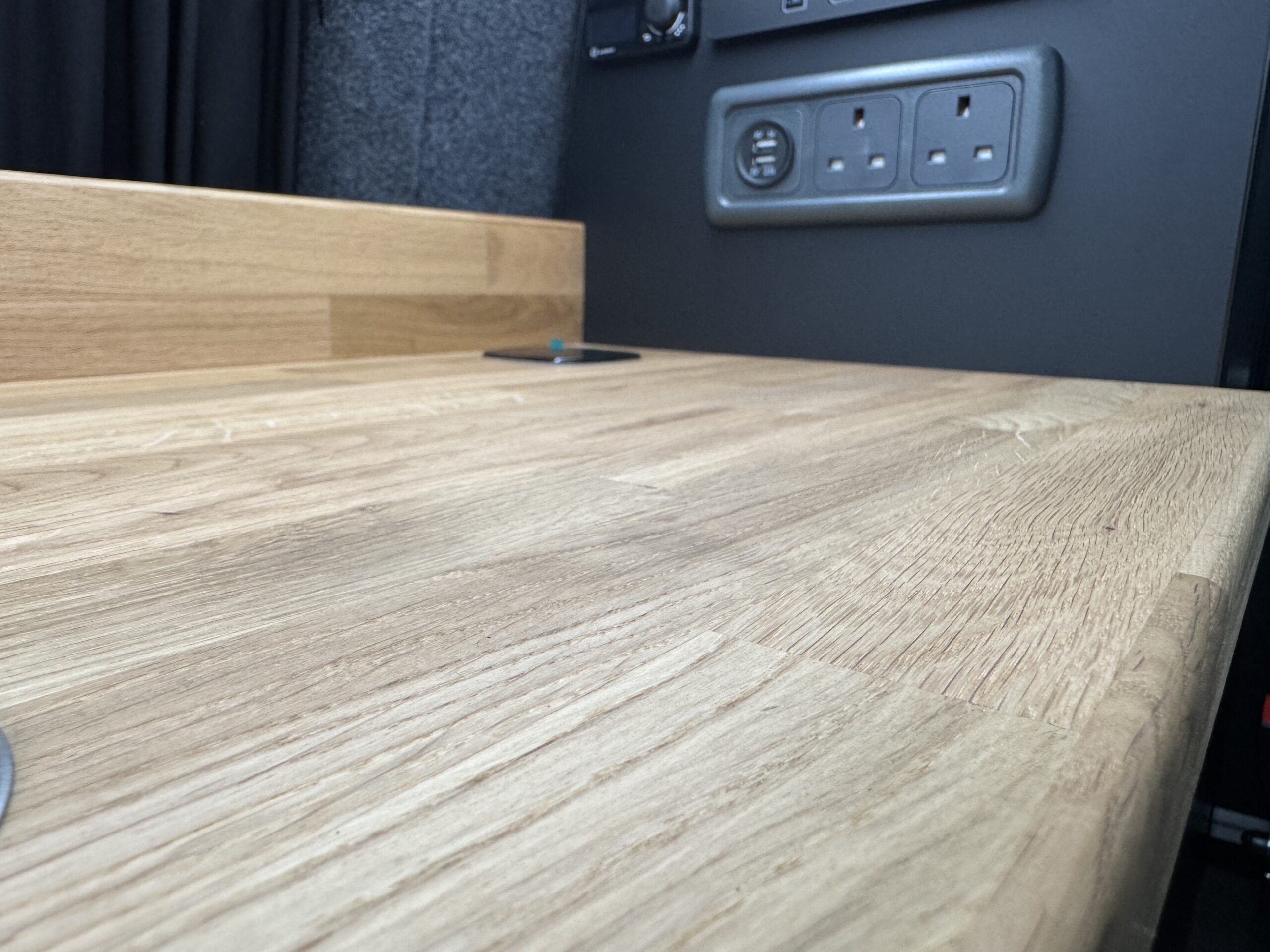 Volkswagen T6.1 Campervan Trek Edition (Apollo)