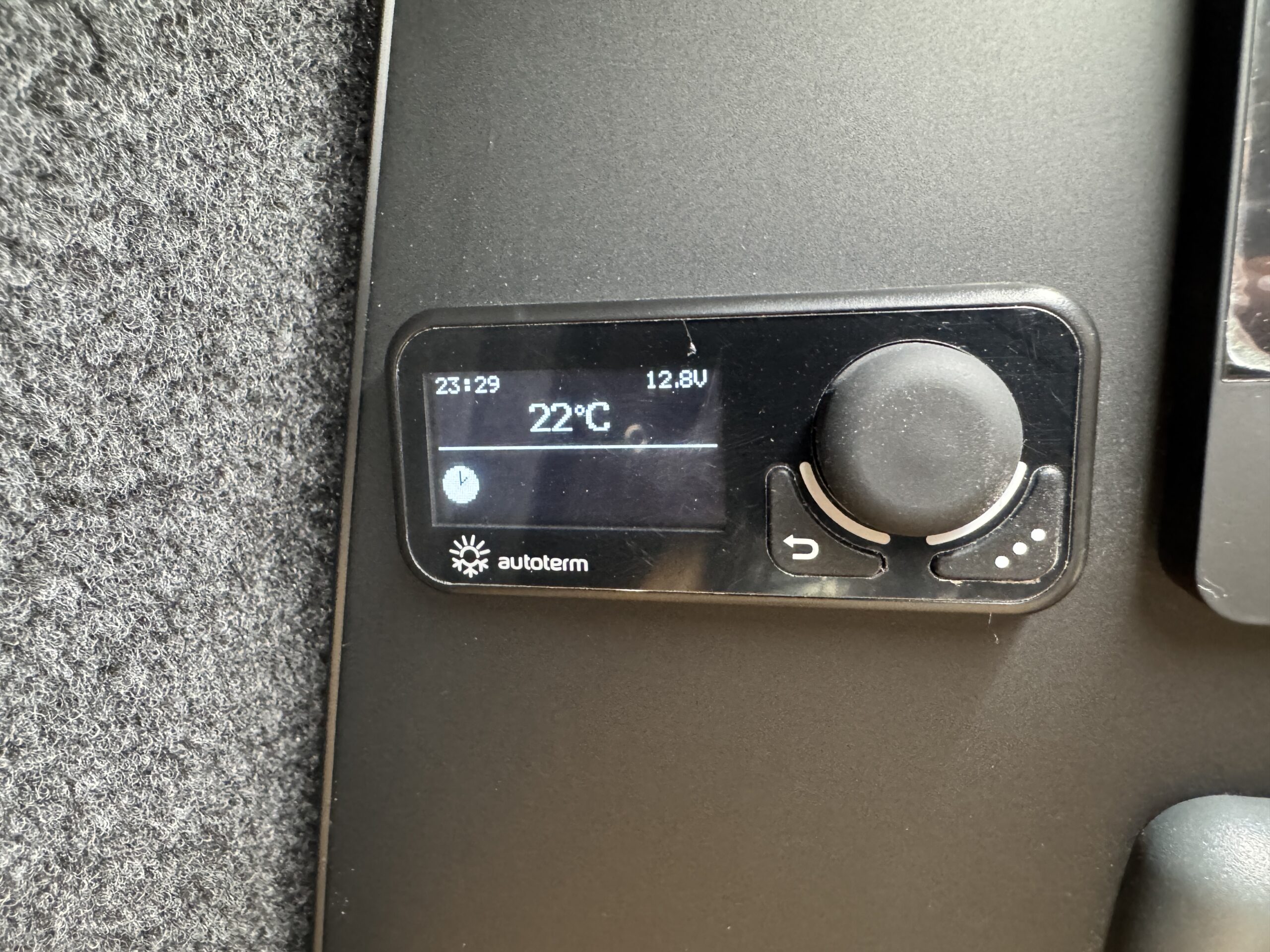 Volkswagen T6.1 Campervan Trek Edition (Apollo)