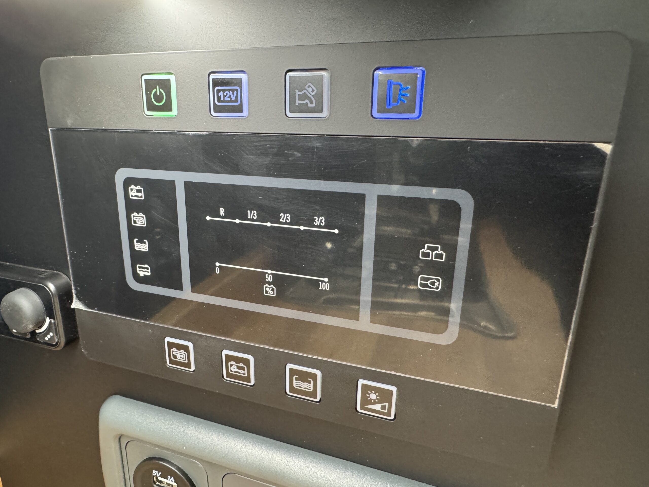 Volkswagen T6.1 Campervan Trek Edition (Apollo)