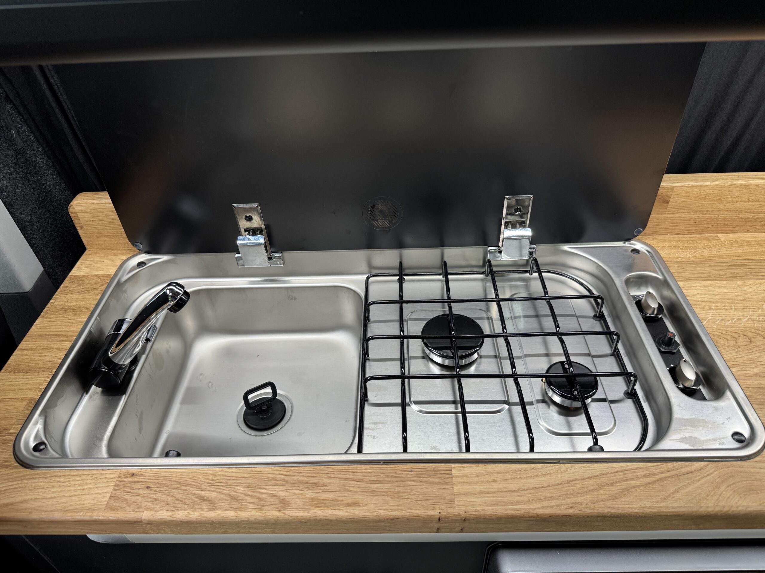 Volkswagen T6.1 Campervan Trek Edition (Apollo)