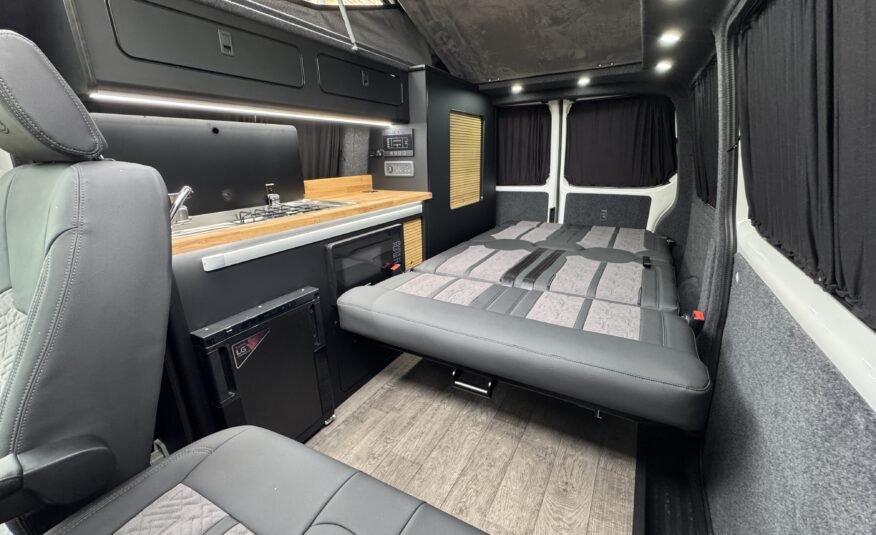 Volkswagen T6.1 Campervan Trek Edition (Orca)