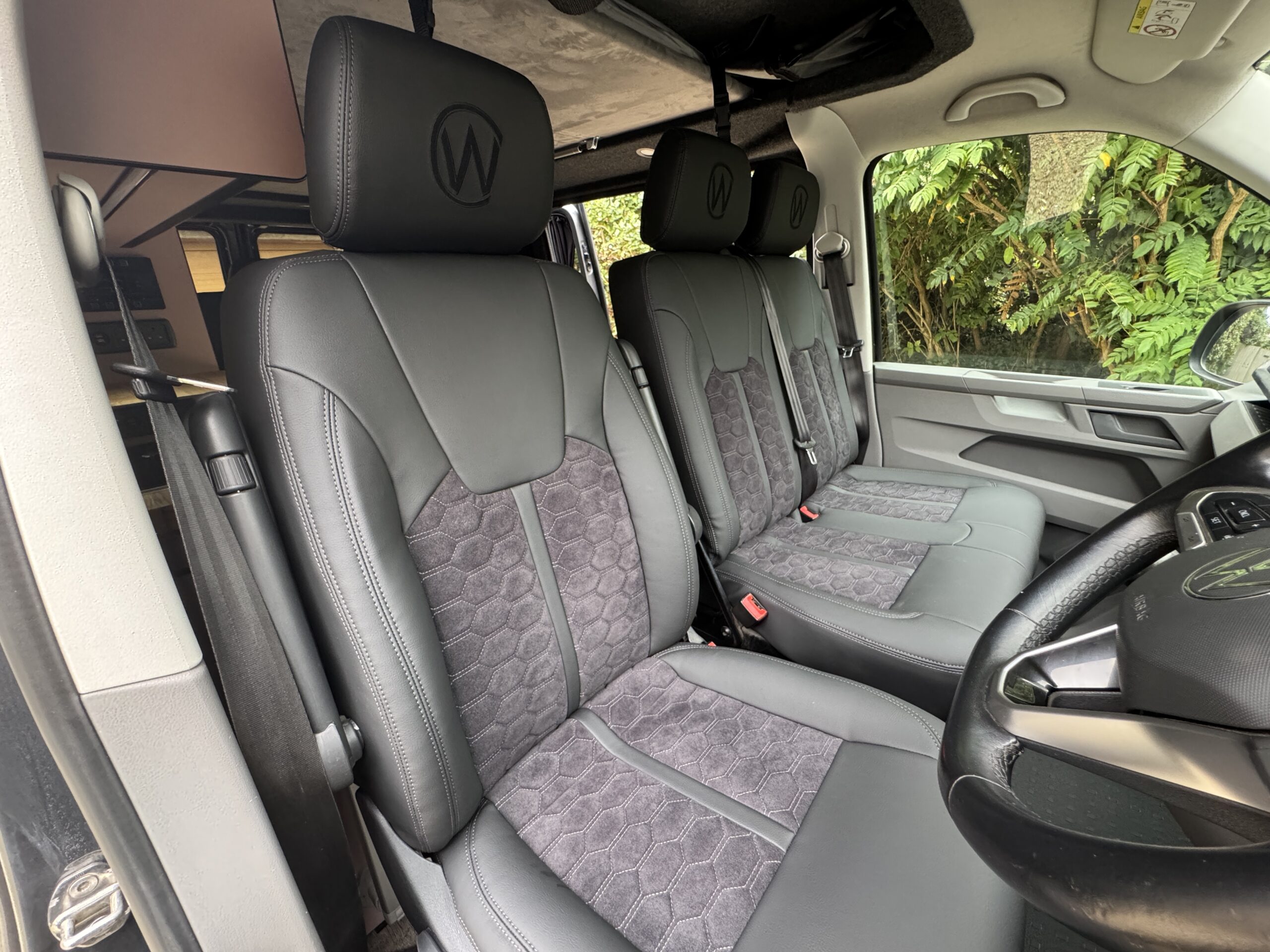 Volkswagen T6.1 Campervan Trek Edition – Coral Pink (Storm)