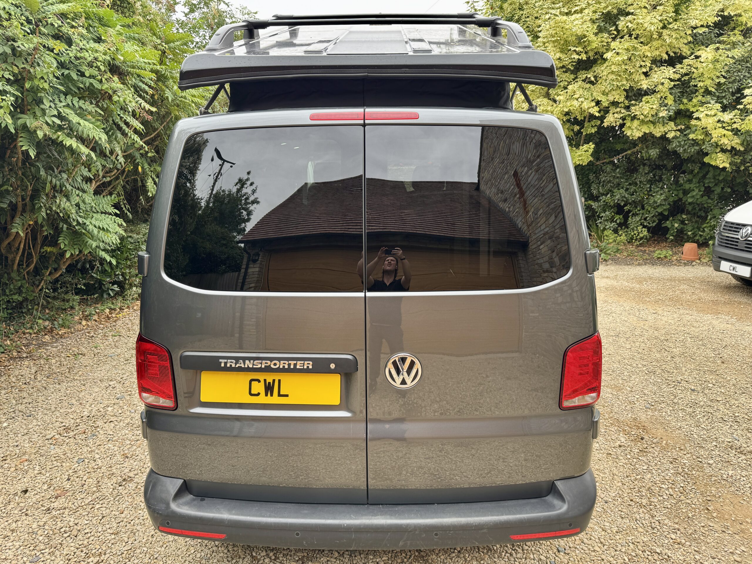 Volkswagen T6.1 Campervan Trek Edition – Coral Pink (Storm)