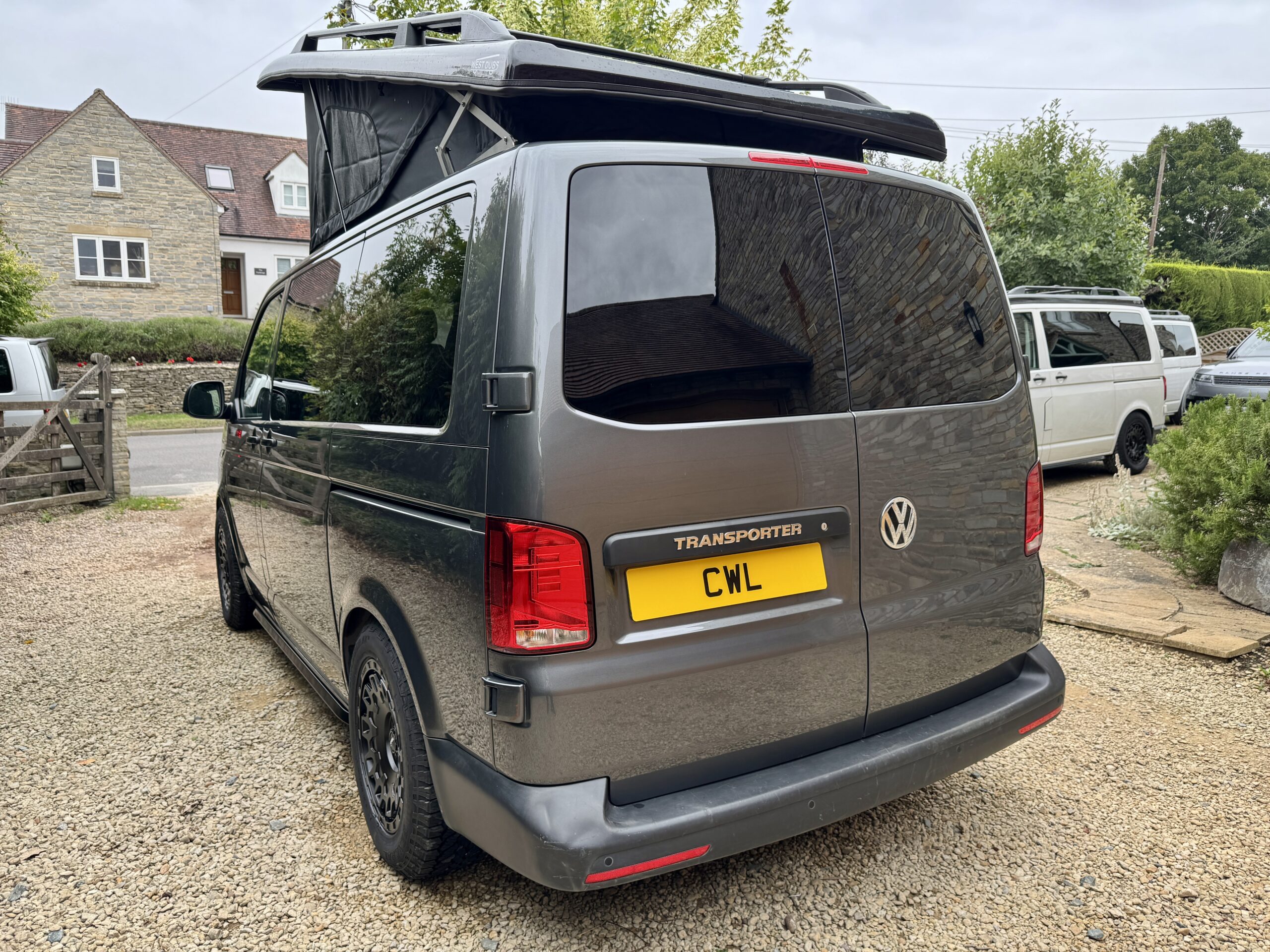 Volkswagen T6.1 Campervan Trek Edition – Coral Pink (Storm)