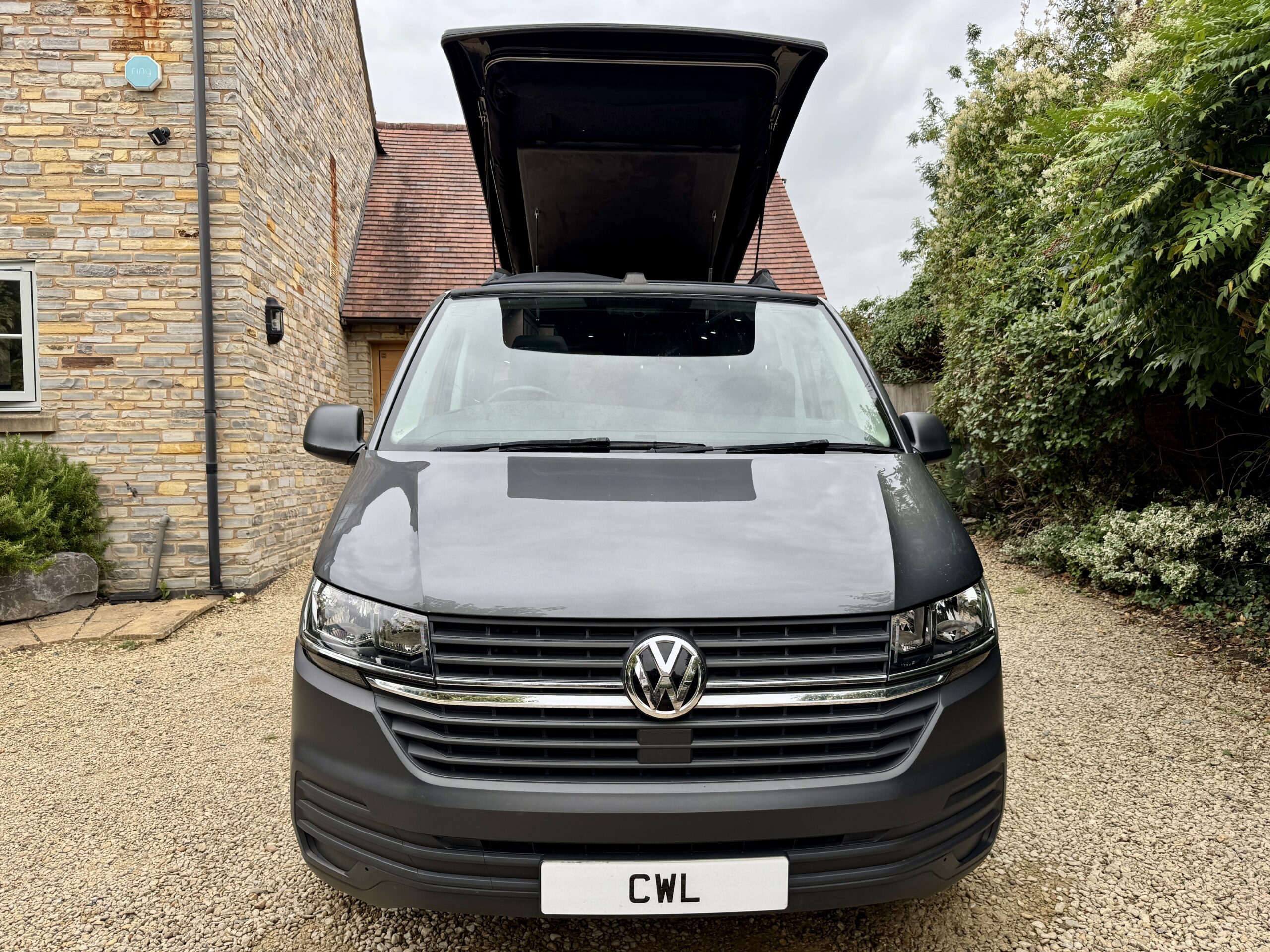 Volkswagen T6.1 Campervan Trek Edition – Coral Pink (Storm)