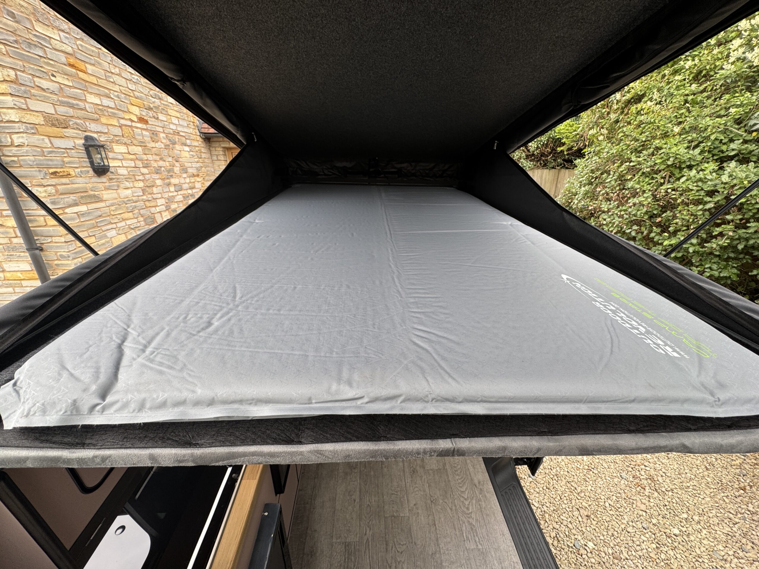 Volkswagen T6.1 Campervan Trek Edition – Coral Pink (Storm)