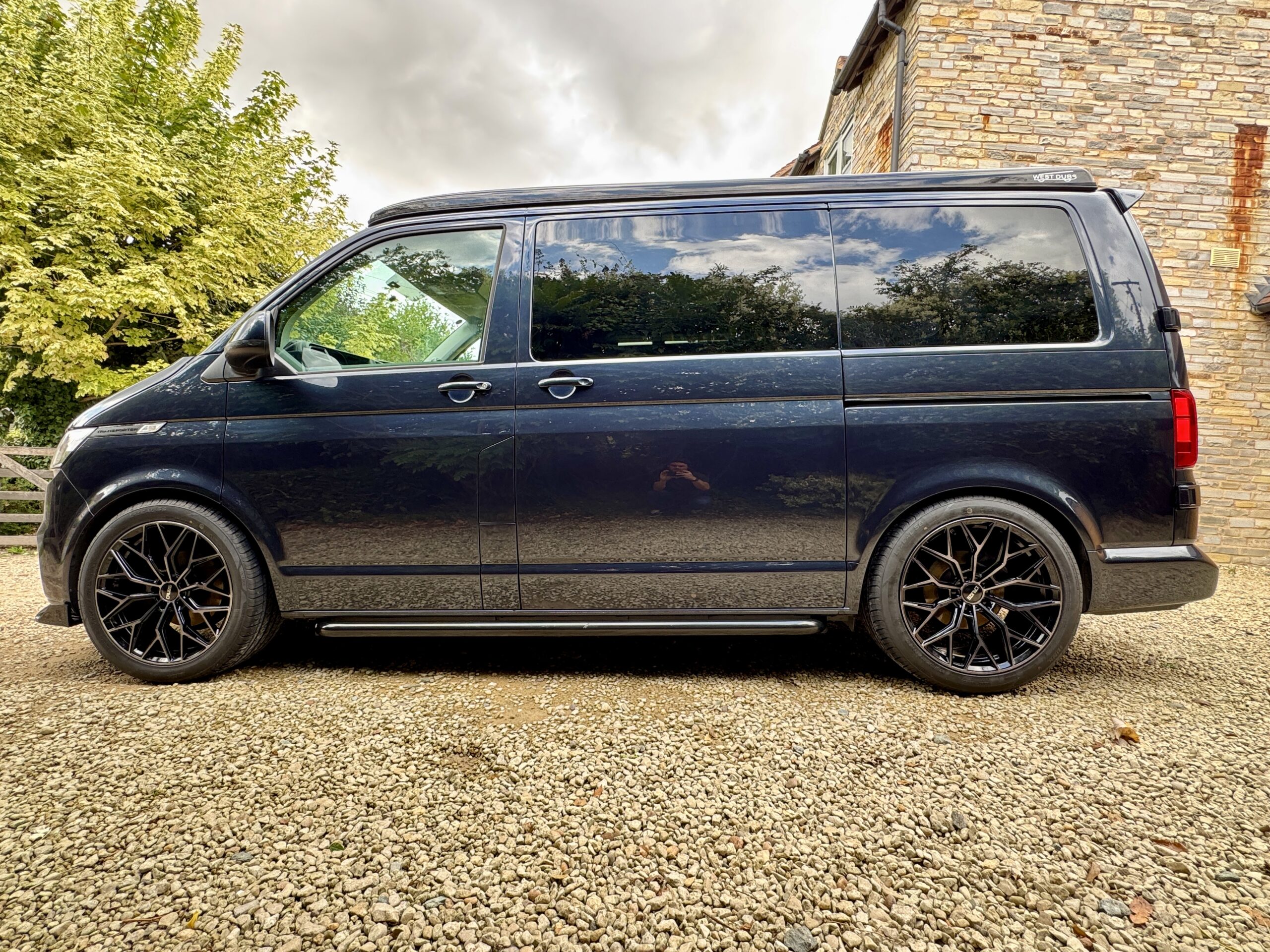 Volkswagen T6.1 Campervan Autograph Edition (Starlight)