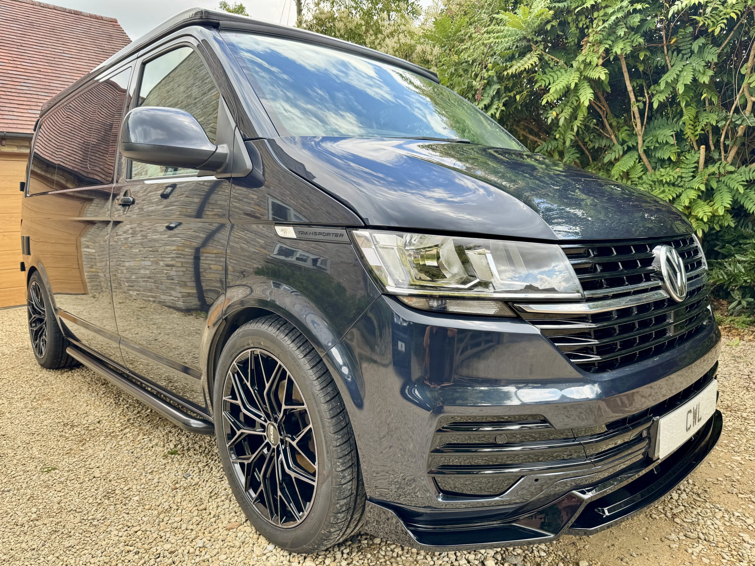 Volkswagen T6.1 Campervan Autograph Edition (Starlight)