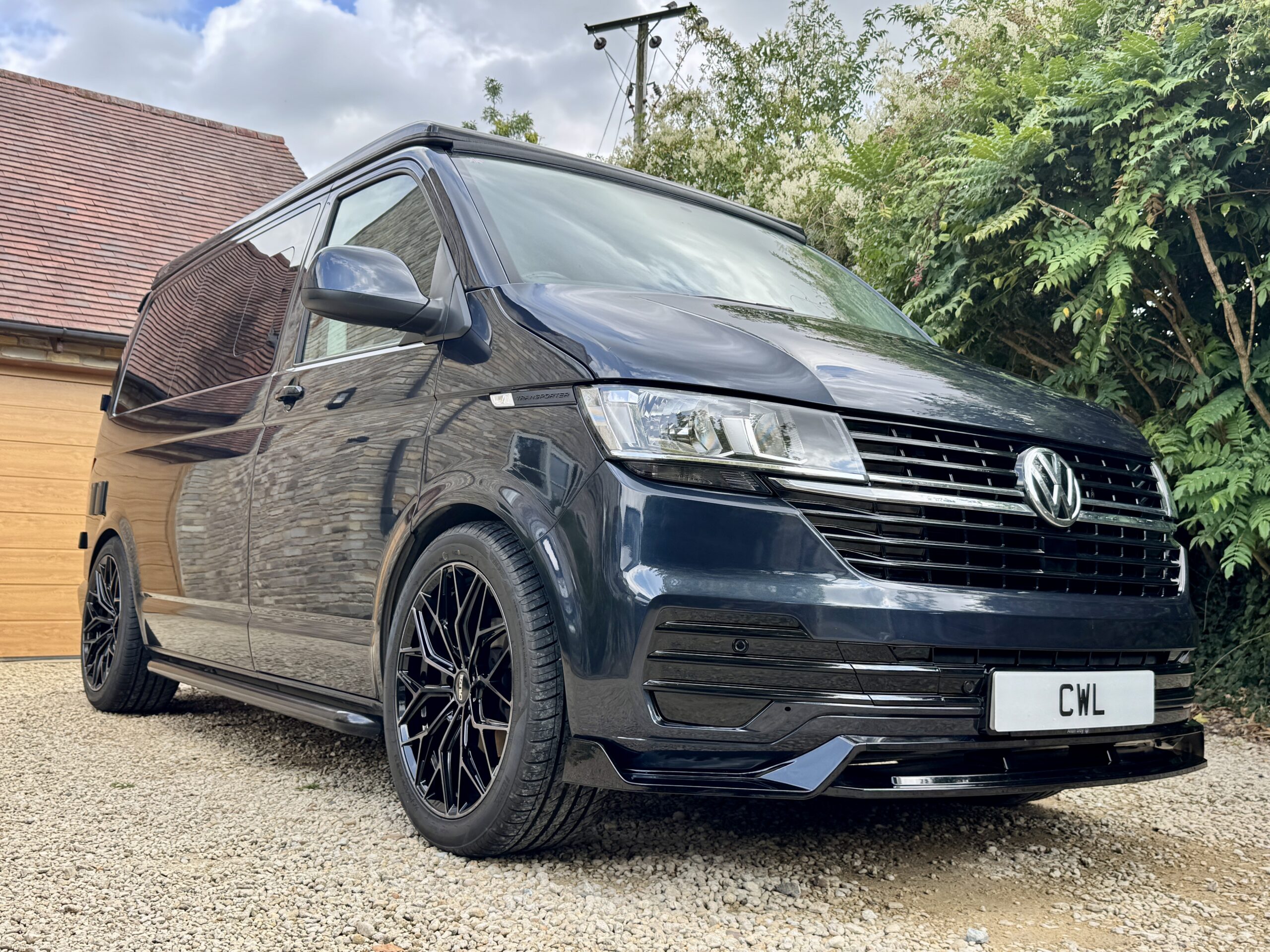 Volkswagen T6.1 Campervan Autograph Edition (Starlight)