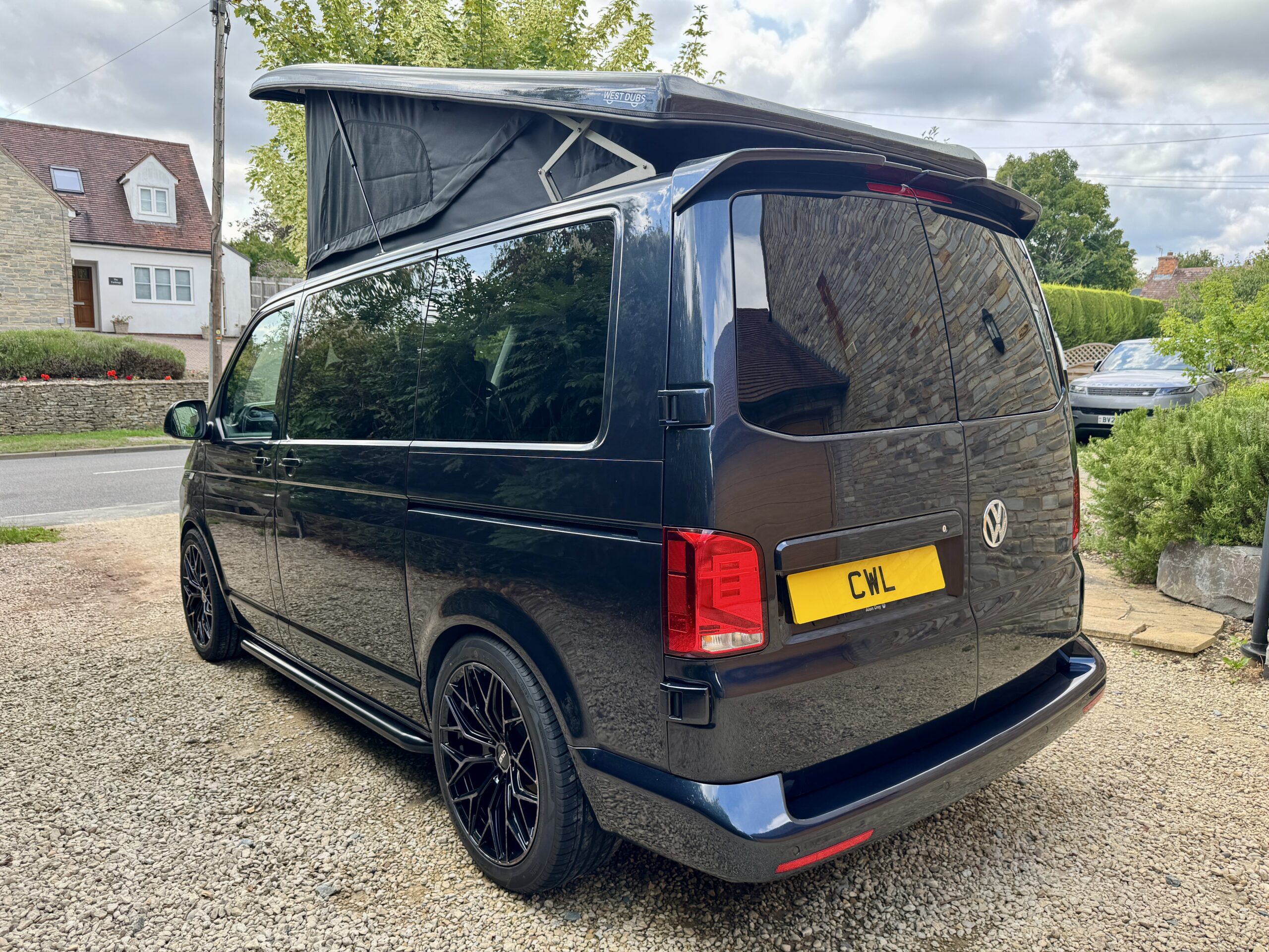 Volkswagen T6.1 Campervan Autograph Edition (Starlight)