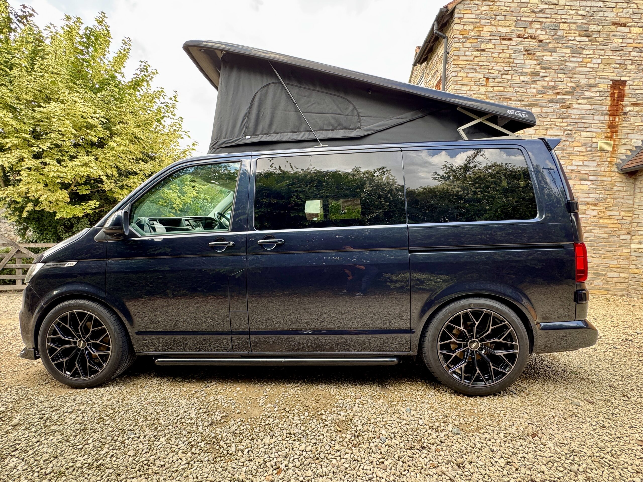 Volkswagen T6.1 Campervan Autograph Edition (Starlight)