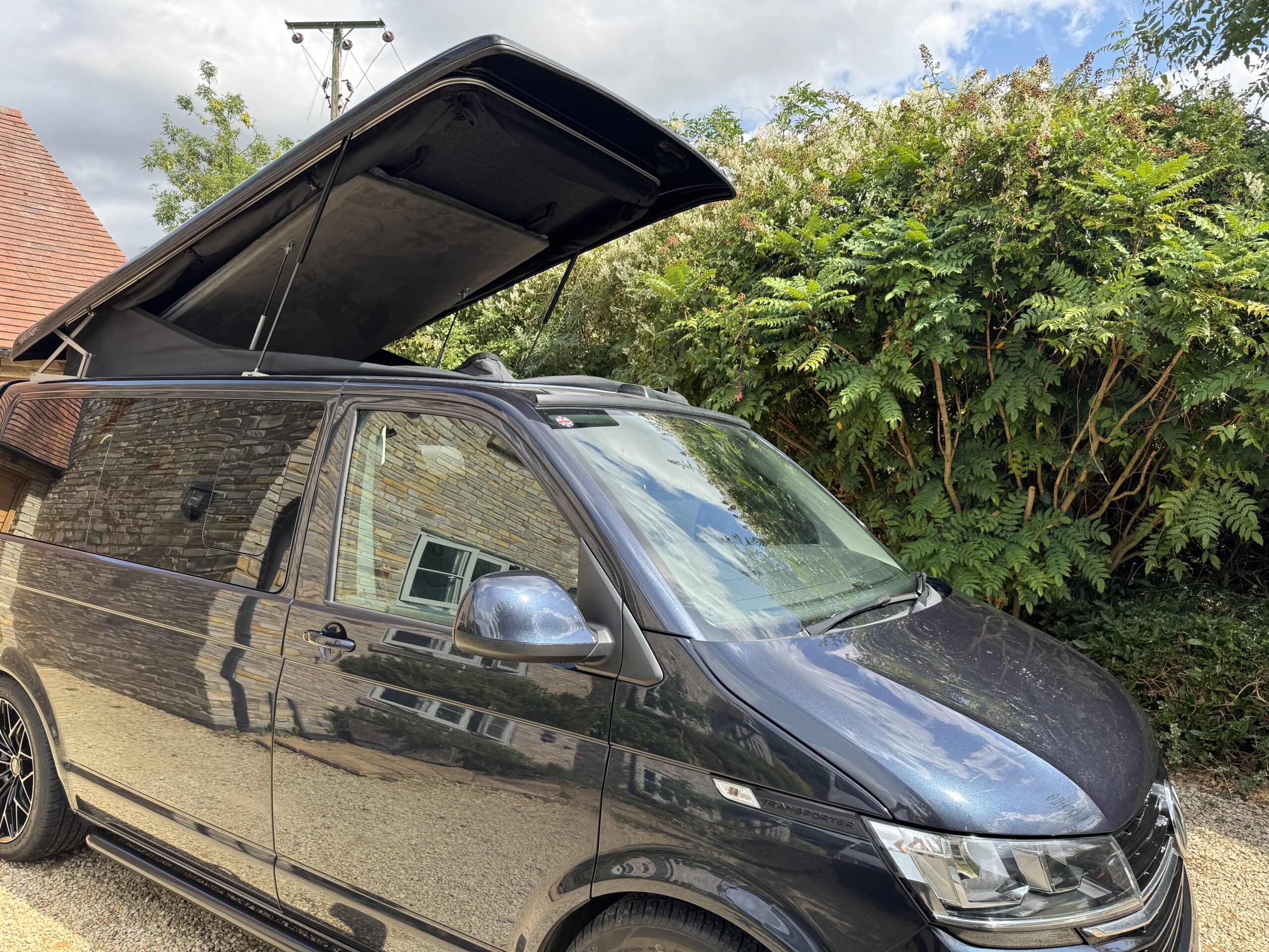 Volkswagen T6.1 Campervan Autograph Edition (Starlight)