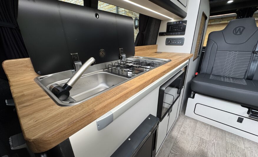 Volkswagen T6.1 Campervan Autograph Edition (Starlight)