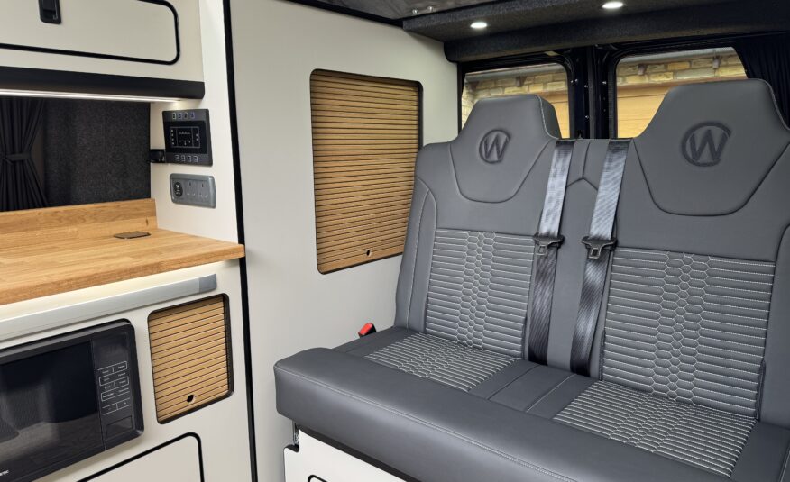 Volkswagen T6.1 Campervan Autograph Edition (Starlight)