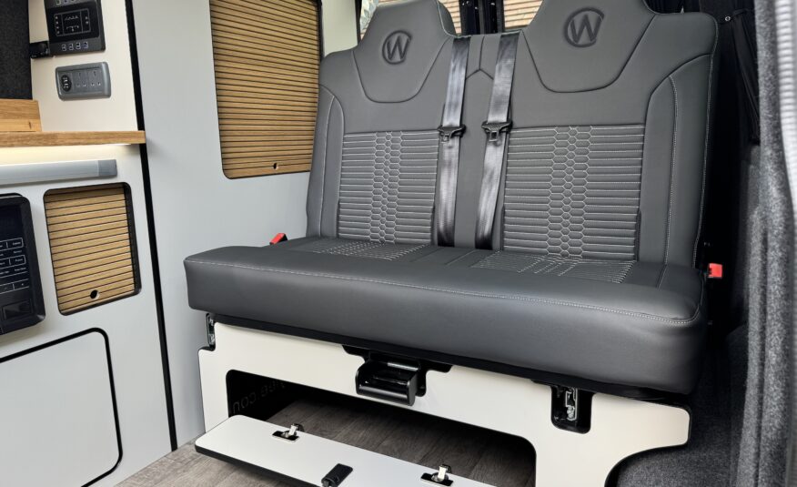 Volkswagen T6.1 Campervan Autograph Edition (Starlight)