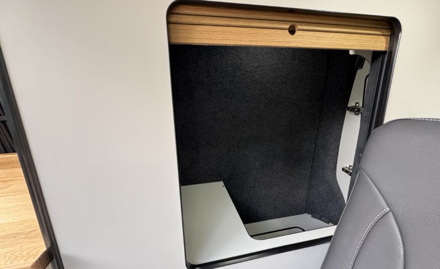 Volkswagen T6.1 Campervan Autograph Edition (Starlight)