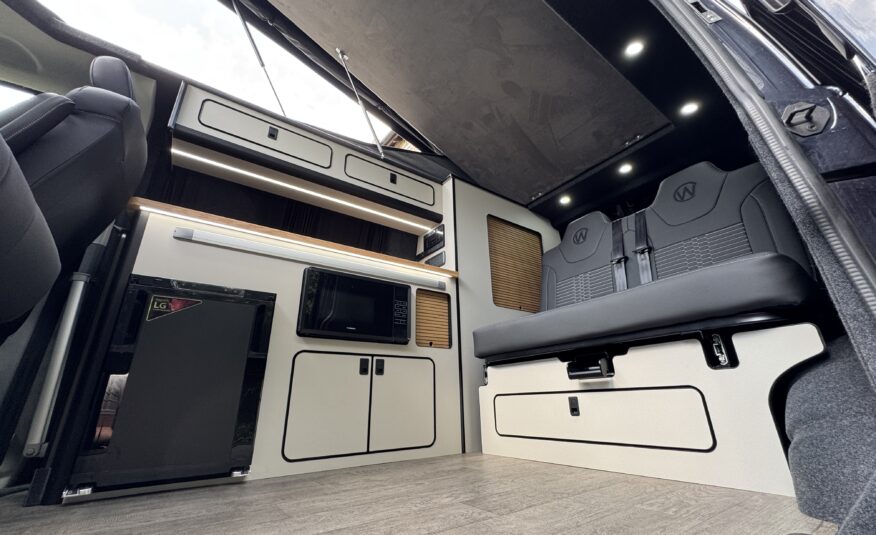 Volkswagen T6.1 Campervan Autograph Edition (Starlight)