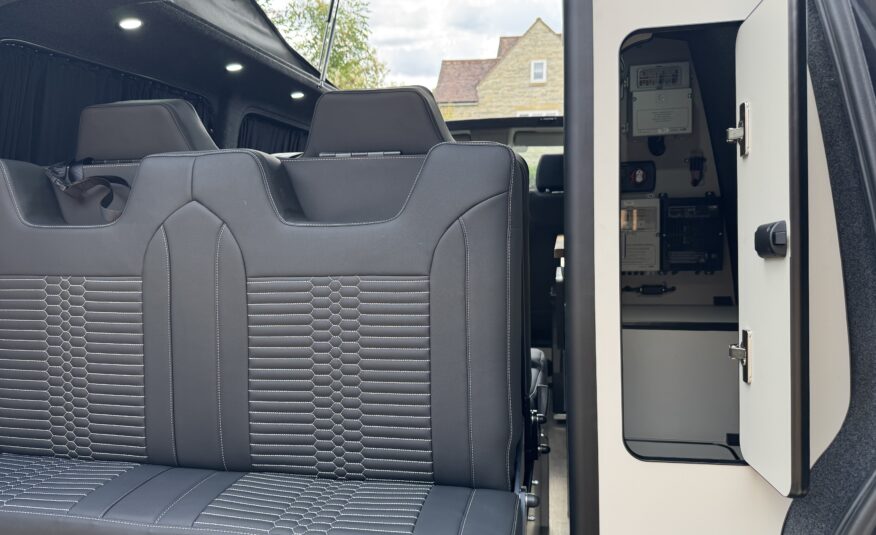 Volkswagen T6.1 Campervan Autograph Edition (Starlight)